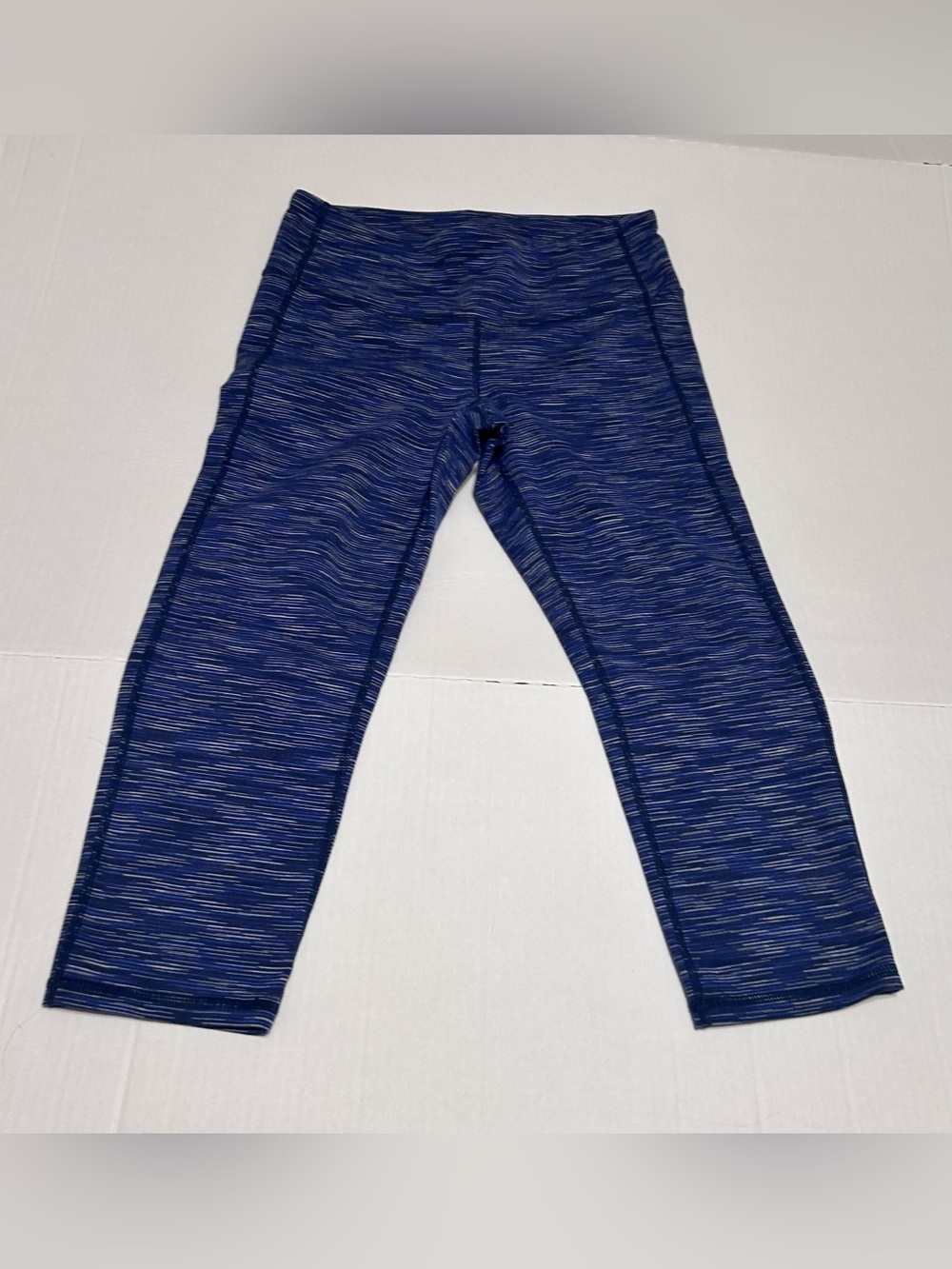 Athleta Size SM Blue Capri Pants Leggings Stretch Pull on Striped Chaturanga EUC